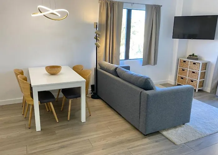 Modern Studio On I-Drive: Parking + Pool Included